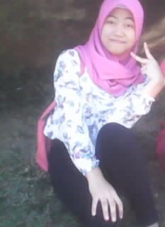 Always happy and smile :D i love 'allah¤senibimatika¤@actorleeminho              @indahiswara:) doesn't follow you but you follow @indahiswara:)