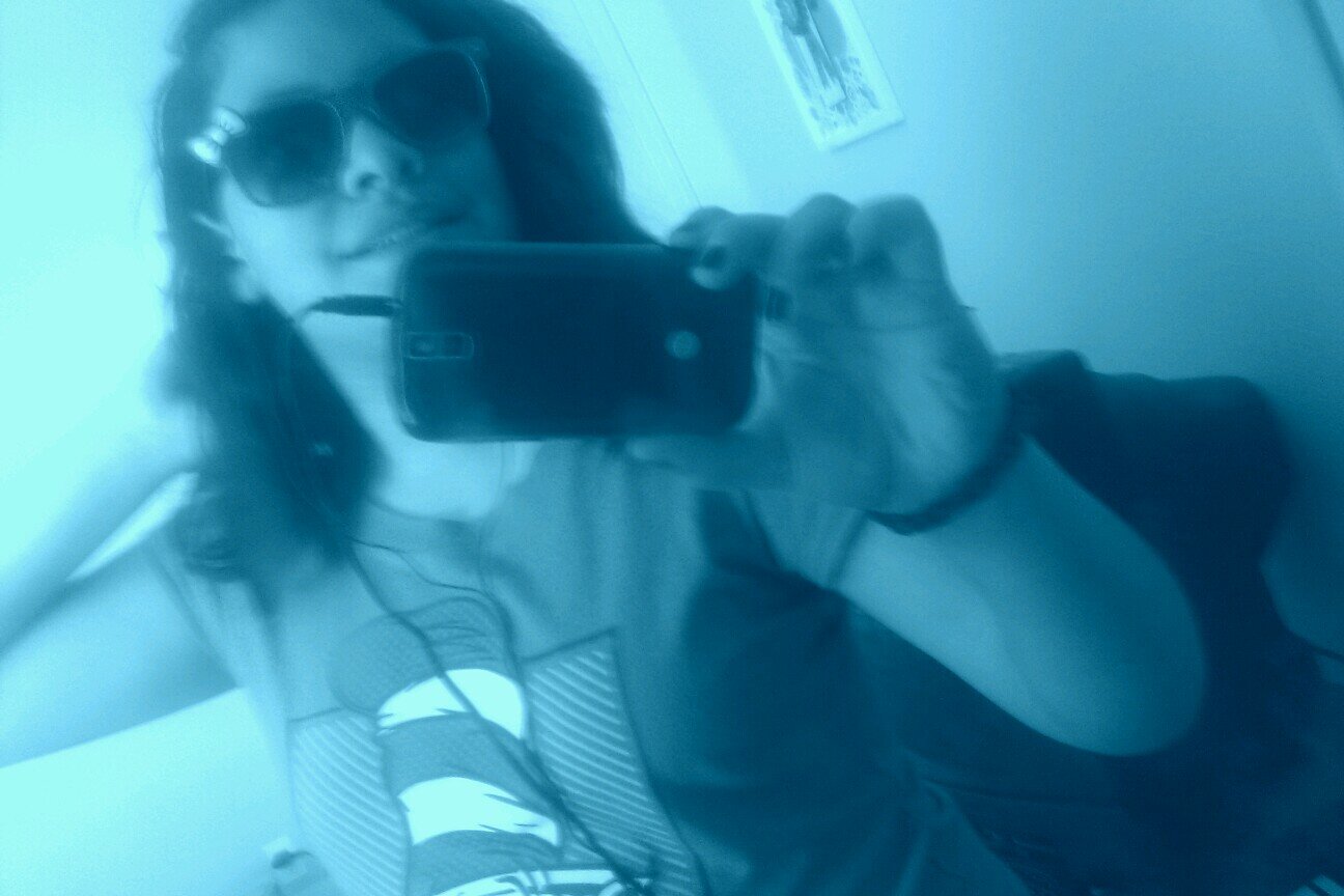 i go to ems middle school i am a 7th grader and i love candy