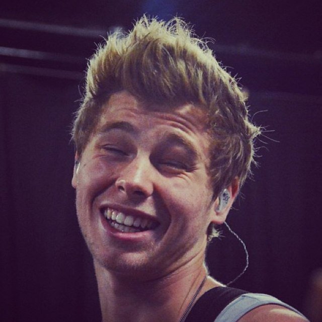 imteninja's profile picture. i like bands more than i like you