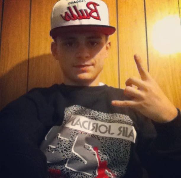 get this money live my life & ball lik i dont giv a fuck!!!          money dont make it self