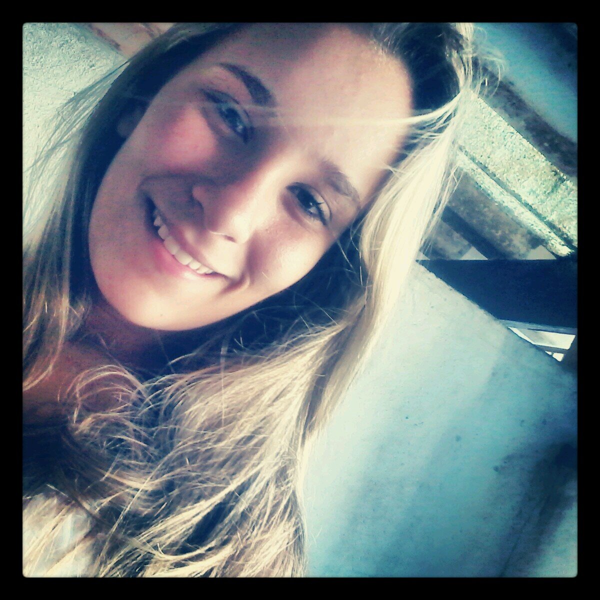 looira ,linda ,loca  !  s2  ⋆                                                                          whaats : 98997-0373