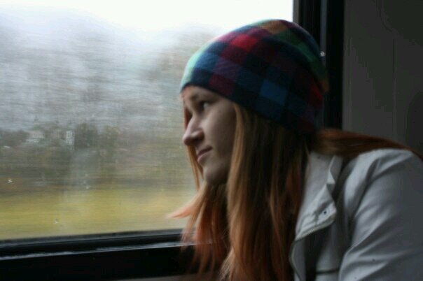 2foxann's profile picture. I`m Ann and i love my dog and other dogs. Draw people; will draw you if i like you. Play on the guitar and learn the English language. Skype: fox40521