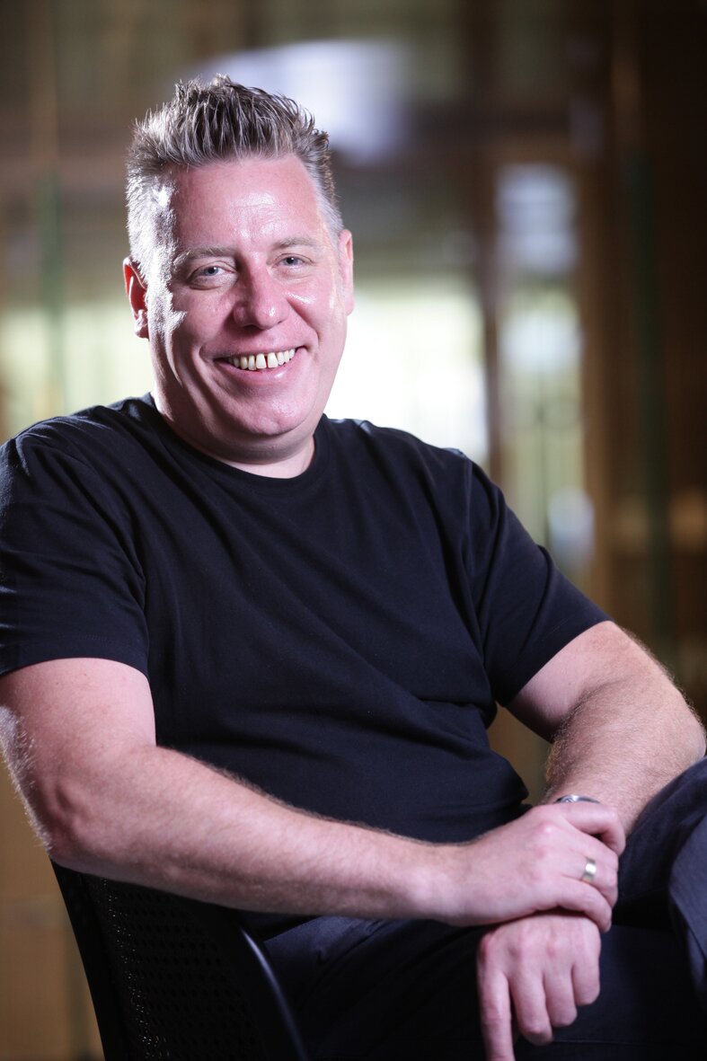 Owner and chief strategist of CRE8 DESIGN. An innovation house with offices in Taiwan and the US.