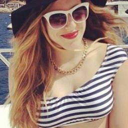 Zoar meus ídolos não faz de mim mais ou menos fã. Poupe-me do seu moralismo escroto.                                                          ♥ @HarlotdoShads ♥