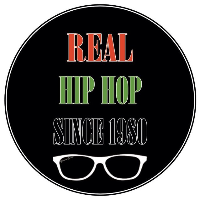 glassezthaemcee's profile picture. Student of Christ, Artisan of Hip-Hop