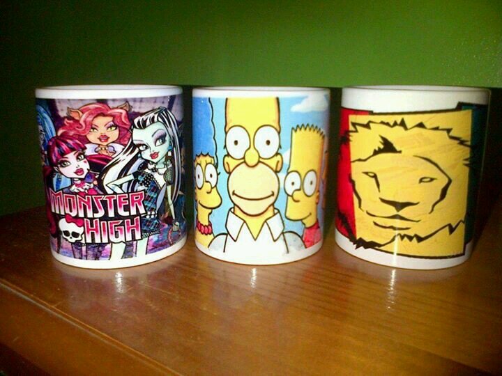 Venta de tazas y Chapitas personalizadas