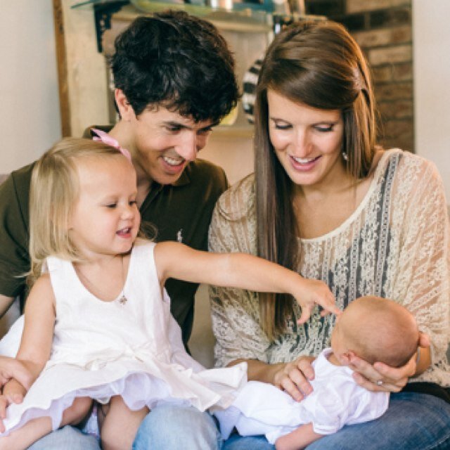 Mom to 2 girls, wife to @arthurewood