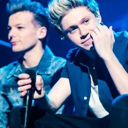 Nomesigas aqui sigueme en @EseberreOnt doy follow back gracias.