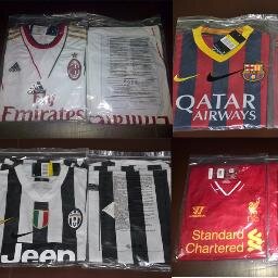 Menjual  Jersey Bola Grade ORI berbagai Club dan Negara (Ready Stock). Bahan Jersey 100% High Quality Polyester. CP WA/LINE/SMS : 081285514069