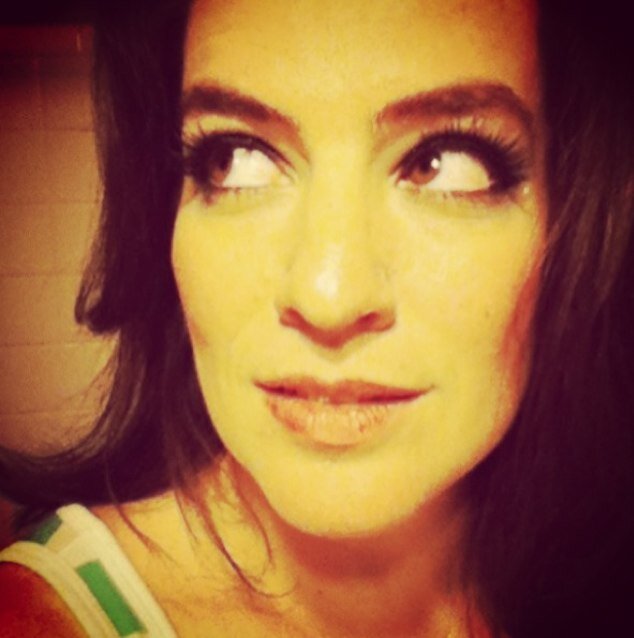 emphoto2003's profile picture. Music teacher by day, songstress by night. My sounds: http://t.co/b5Tg9ySZEs