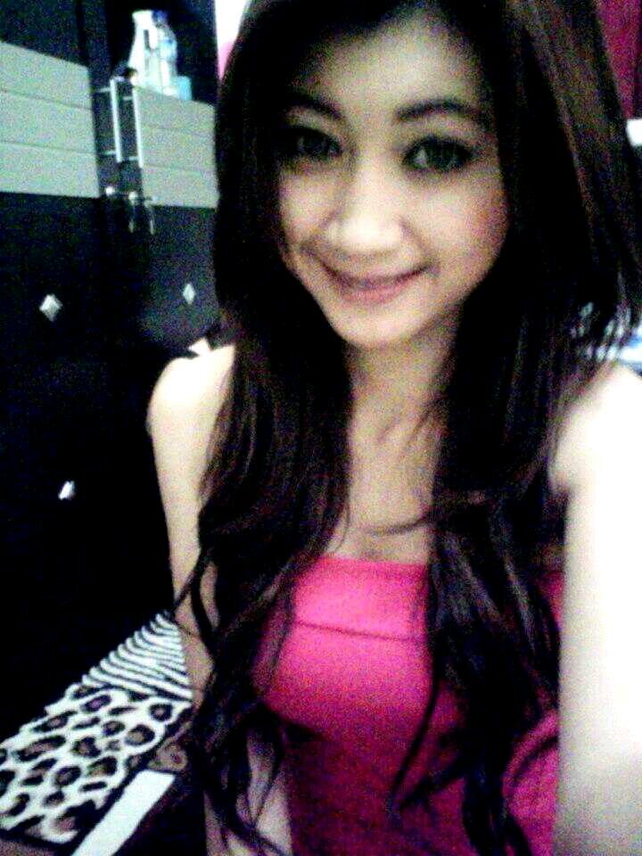 Just ordinary girl