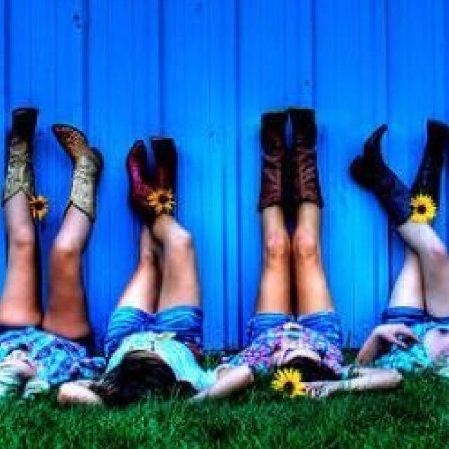 True Southern Belles rasin' a little hell on the campus of Arkansas State.