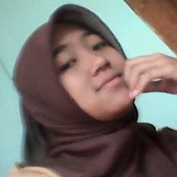 jika cewek di ciptakan dari tulang rusuk laki-laki,,maka jangan jadikan cewek sebagai tulang punggung.
