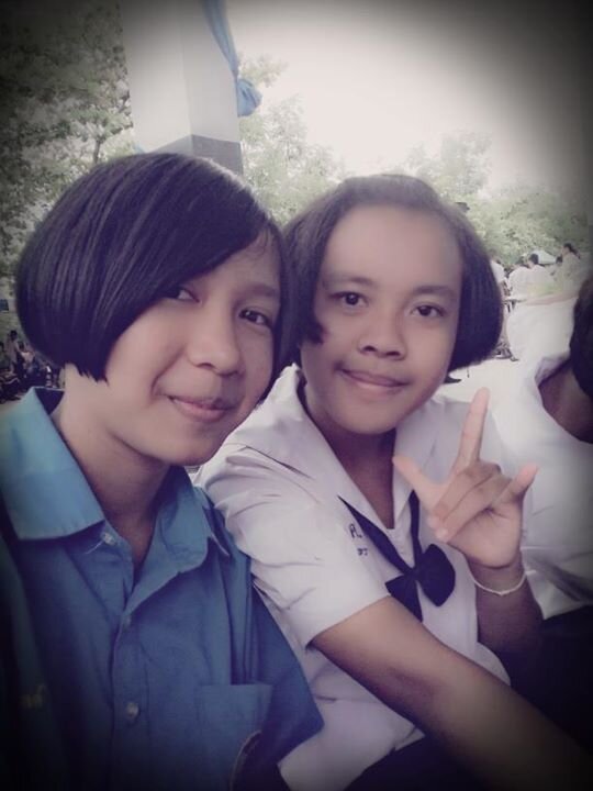 Name kanokporn karaged Birthday 4 December 2000  ช่วยกันFollowให้ด้วยนะค๊า (ขอบคุณมากค๊า)^-^