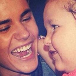 JUSTIN WILL YOU EVER NOTICE ME ??? :( ♥  NEW PROFILE