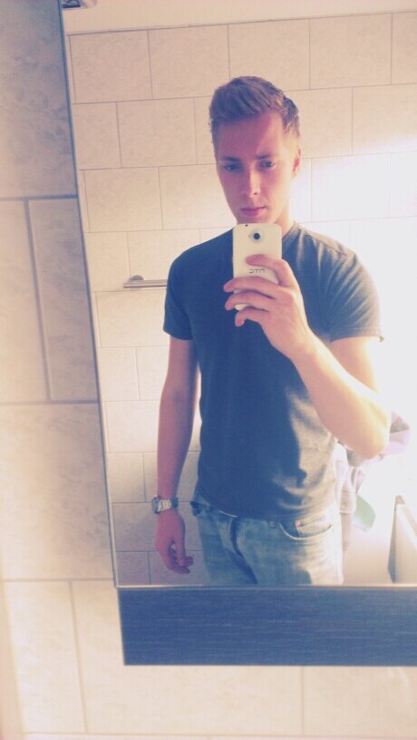 Nothing in this world that's worth having comes easy. Ik ben er voor jouxx Rommyy