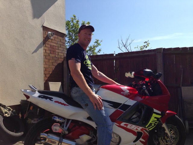 Andrewmarkallen's profile picture. 2 kids shauna and jenson...eat drink and play football, thats what life's all about...