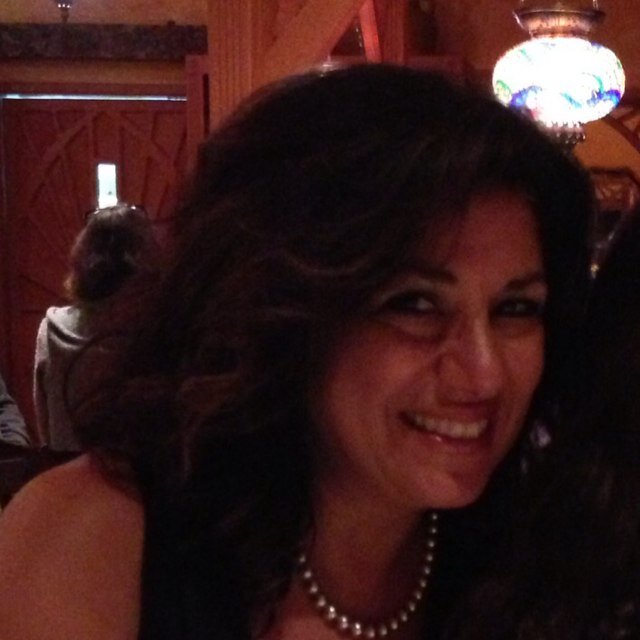 mother, wife, educator of tiny humans - love all my roles