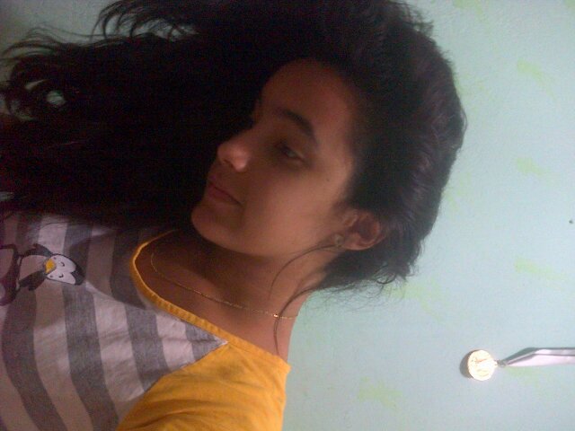 Dormilona, Mg el fútbol, odiosa pero chevere ☺, amo la música,celosa con las personas que quiero, odio a los falsos así que no los seguiré'