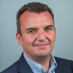 Ancien journaliste en France métropolitaine, Outre-Mer et au Canada. Passionné d'histoire, de politique et d'actu....