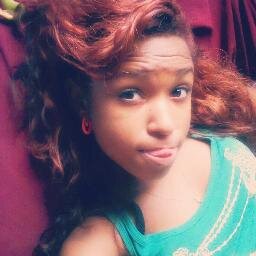 Sou Um Menina qualquer com defeitos & qualidades 
  ♥ Amooo Minhaa fAMILIAA :) & Rihanna s2
ir louka por NET SZ!  =D
