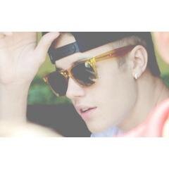 FOLLOW @prfjanosrauhl, ASK HER FOR A FOLLOW BACK :)