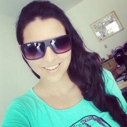 A vida me ensinou a nunca desistir,nem ganhar nem perder, mais procurar evoluir.