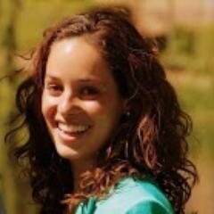 Communicatie @ Lost Lemon | Geniet van reizen maken, wintersport, tijd met vrienden, goede wijn en wedstrijdjes tennis!