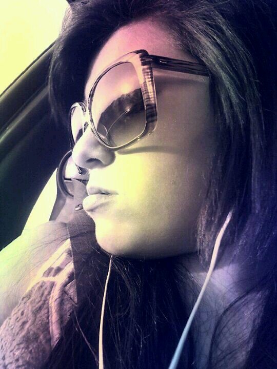 just get to know me, im hella fun♥