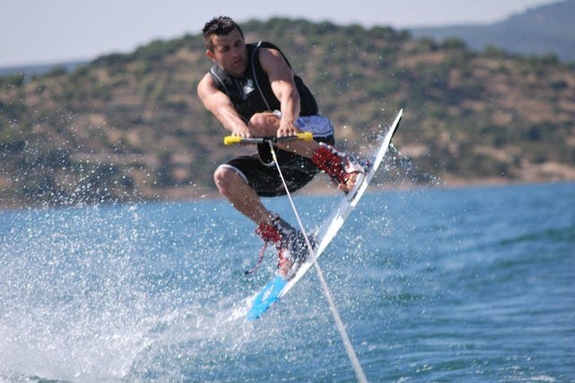 futbol, wakeboard, deportes de naturaleza, y la familia
fiestas...jeje