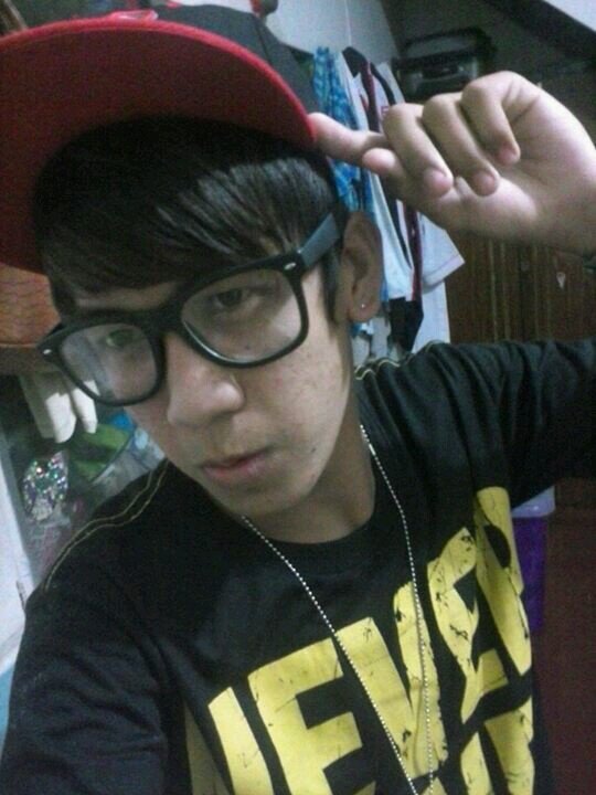 Reynard is my Real Name, I Love Playing Dota, BasketbaLL.....