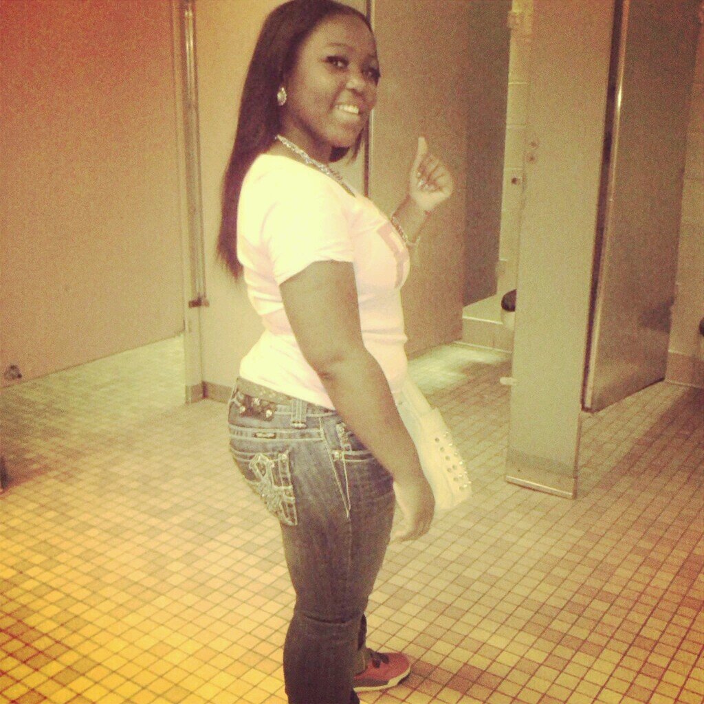 I love myselff , & ion have friend im #SOLO DOLO♥ #its kaiyaa thoo!