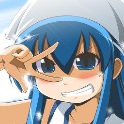 CalamarChan's profile picture. Peque-Kraquen, la hermana perdida de slenderman, ecología como forma de vida submarina, currando en un chiringuito de playa por hacer un agujero en la pared.