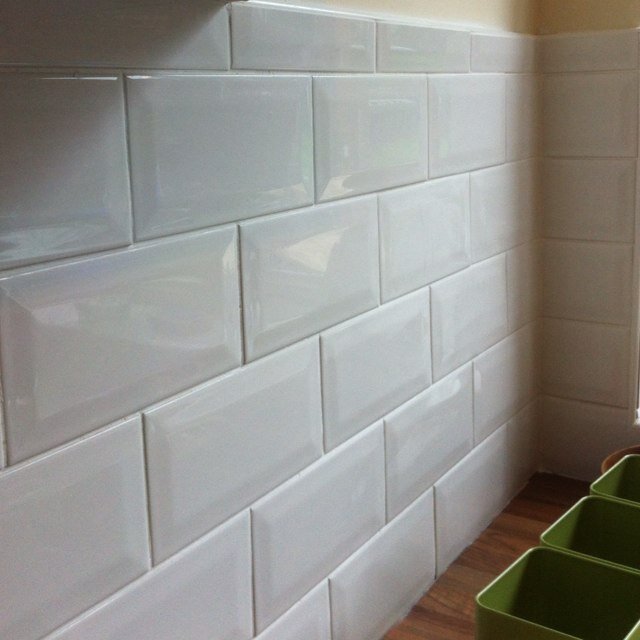 bricklayer, plastering and tiling in east Yorkshire since 1997. DM for details.
