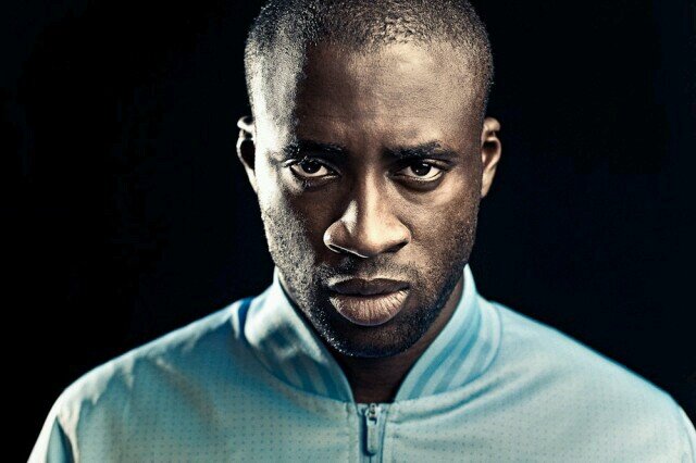 Touré Yaya. Kun Agüero. Özil. Benteke. Pellegrini. Manchester City. Arsenal.