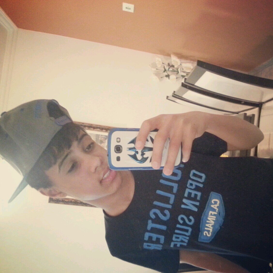 nem maior, nem melhor. Deus ♡