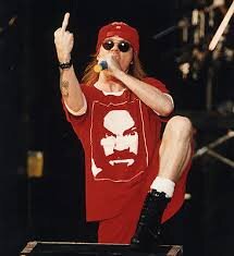 Seguimos de volta ! Guns n' Roses ♥ Red Hot Chili Peppers ♥ The Ramones ♥ The Beatles ♥ The Rolling Stones ♥ AC/DC ♥ DONAS: Duas melhores amigas gunners *-*