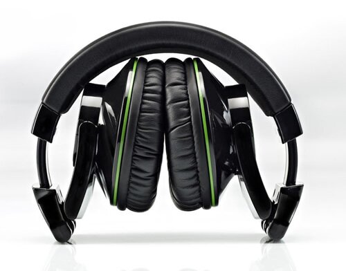 SOY UN DJ NOOB RECIEN EMPIEZOO!! XD