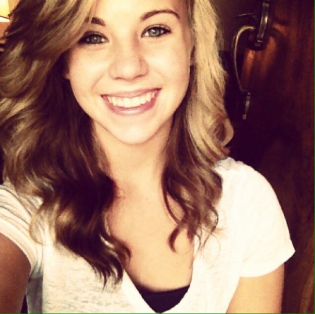 New to twitter, follow me! 16 and singleee ✌️