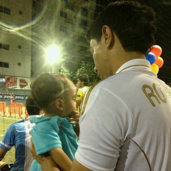 El fútbol es mi pasión; más que un deporte, es un estilo de vida.|