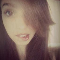 Juliana - 14 anos, Paulista, Santistaa *-* , Taurina, Deus, Família, amigos, namorado, feliz' ♥ ^^