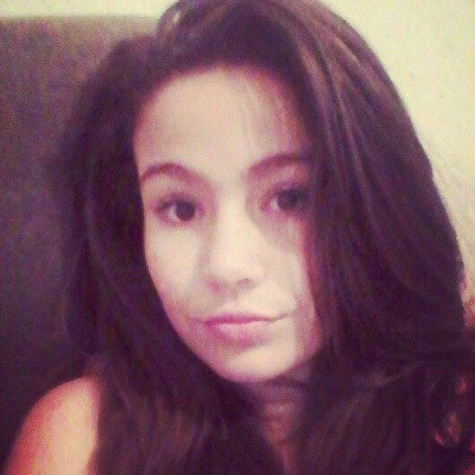 Amo a Karen minha emizika do ♥ amooo elaaa ♥♥ minha perfa, diva top da balada, por ela eu me jogo da ponte♥ hauhauhau @loirah_ts