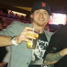 Canadian. Living in Las Vegas. Employed by Runout Media and the World Professional Billiard League. Fan of Patriots, Leafs, Jays and UofM.