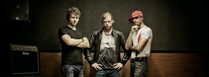 Official Funky Fresh Flow Twitter account. Follow us and stay updated and have fun!