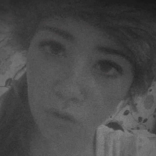 TheWanted,UkEmblem. 
Add my iphone twitter @MayMackay
