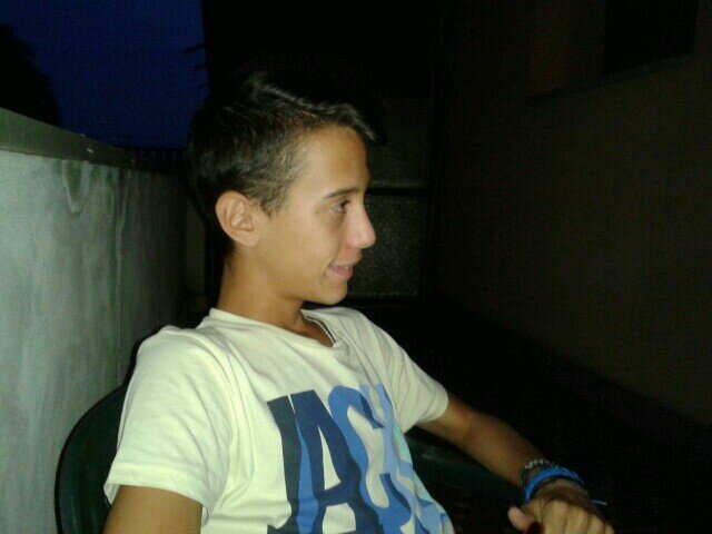 Mi equipo el atleti, mi deporte el tenis y soy un crac en la play