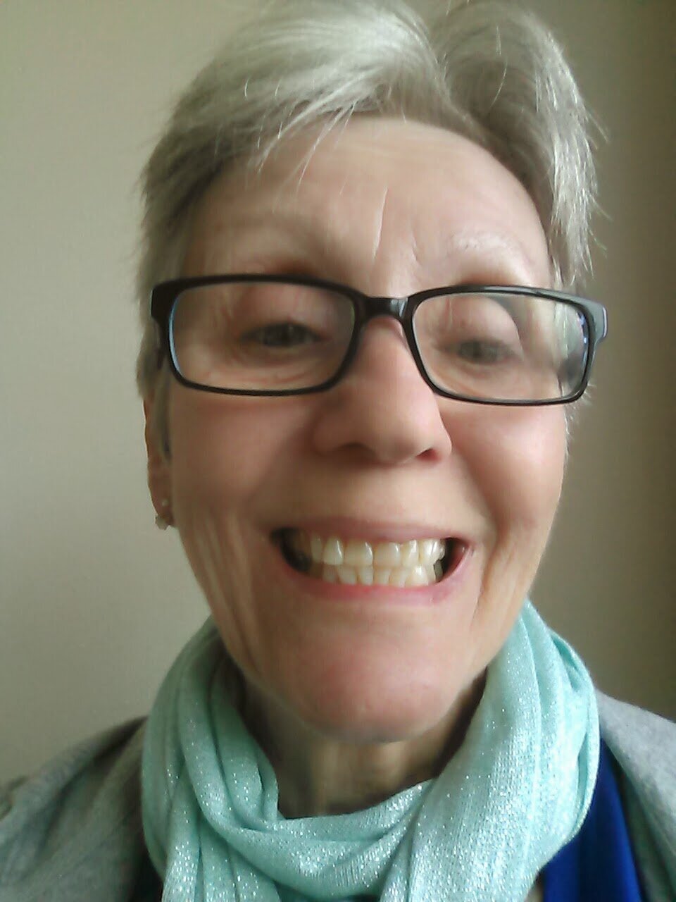 rainyweave's profile picture. Baby boomer with an attitude :)