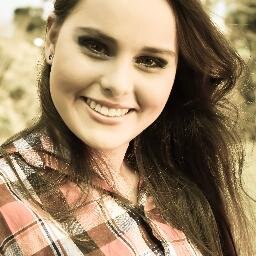 Se você quer ser feliz, terá que aprender a ignorar muita coisa....
http://t.co/0D1W3OL7b7