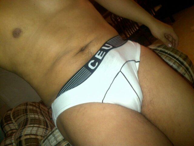 serio con pareja solo morbo y sexo si es trios u orgias con mi pareja mejor. #enlaversatilidadestaelgusto