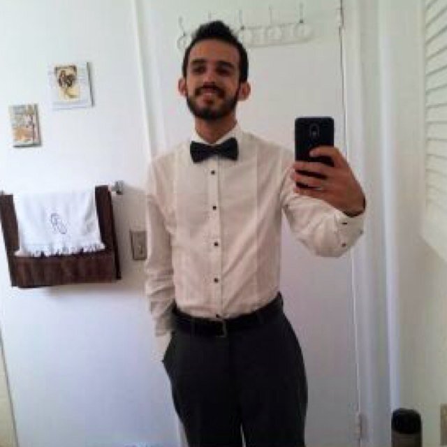 Professor at the Gluteus Maximus school of culinary arts. Instagram: @flako.entertainment